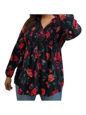 Torrid Rayon Twill Smocked Button-Front Tunic Top Size 1